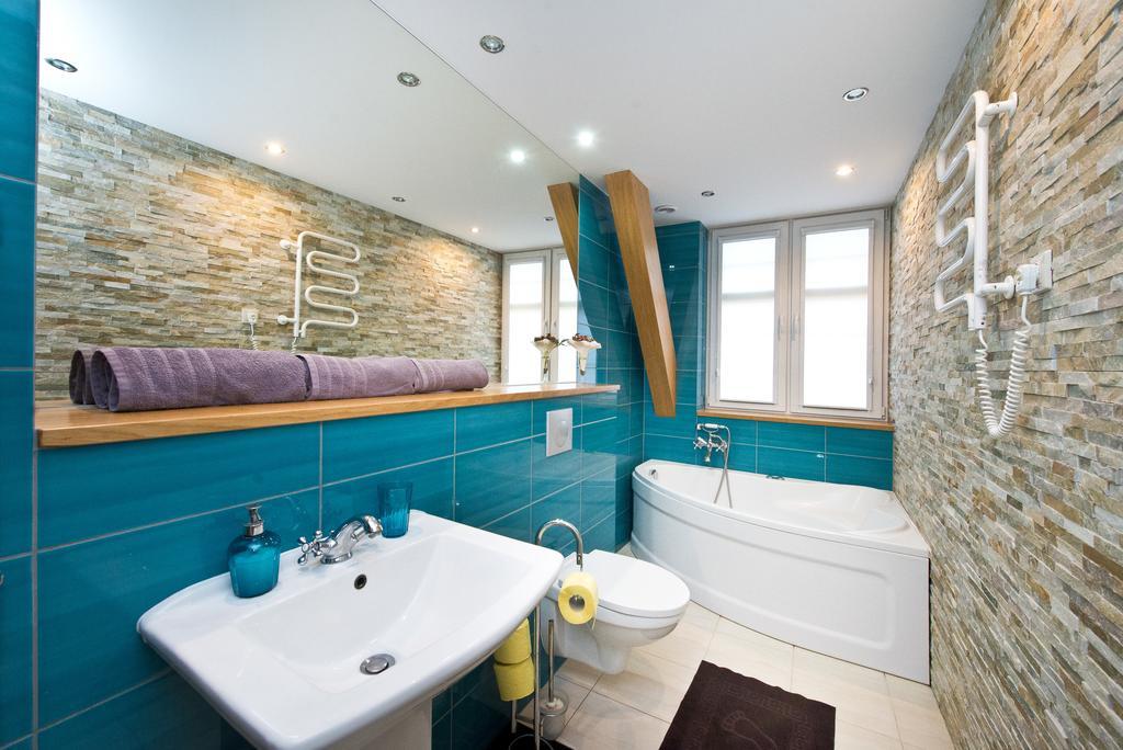 Huoneisto Gdanskie Apartamenty - Apartamenty Na Sw Ducha - Gdanskie Poddasza Z Jacuzzi I De Luxe